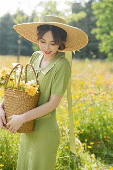 草莓绿巨人丝瓜香蕉黄瓜视频大全免费版下载